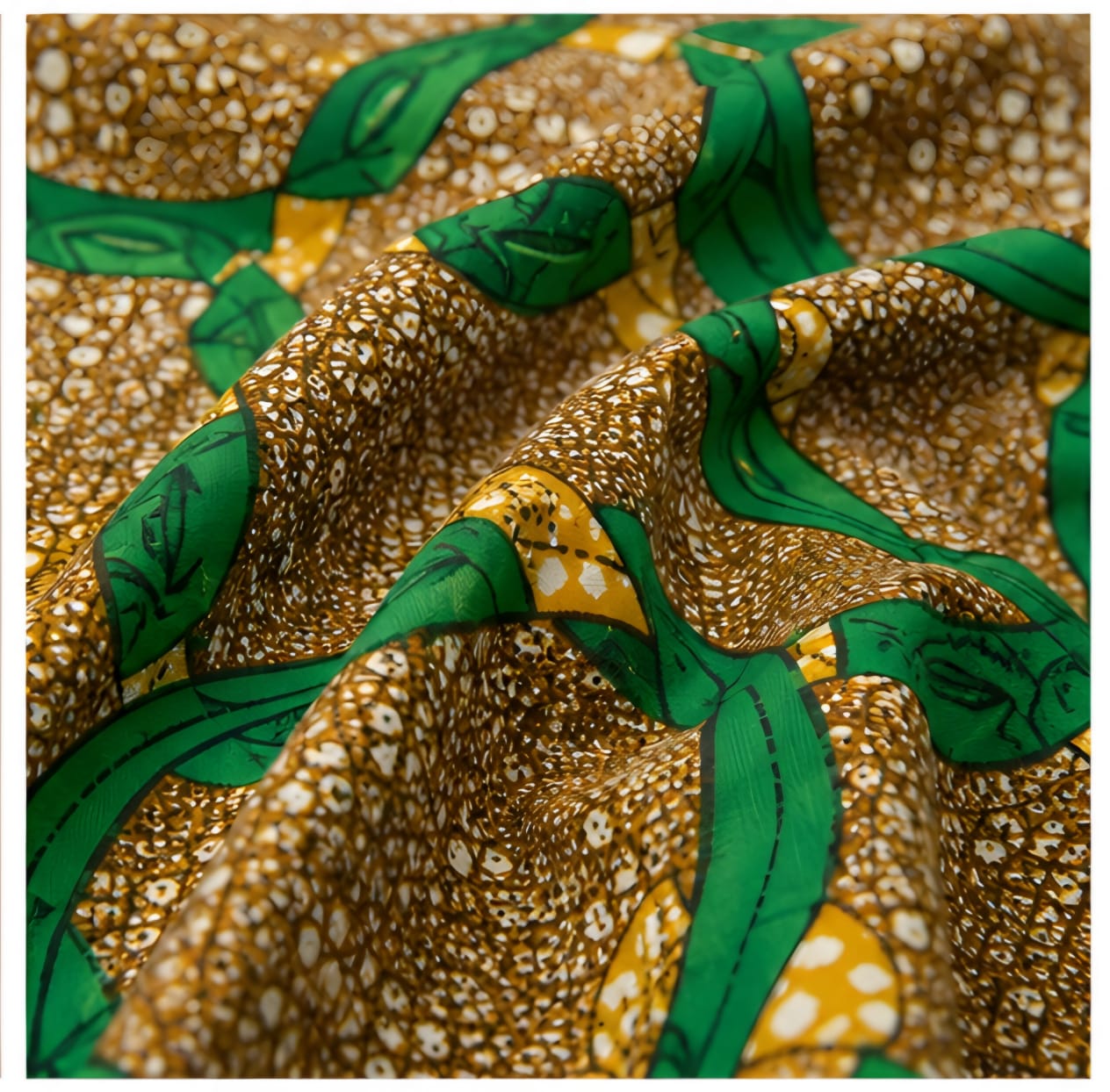 Men's Ankara Interlocking Ring Short-Sleeve Mandarin Collar Shirt
